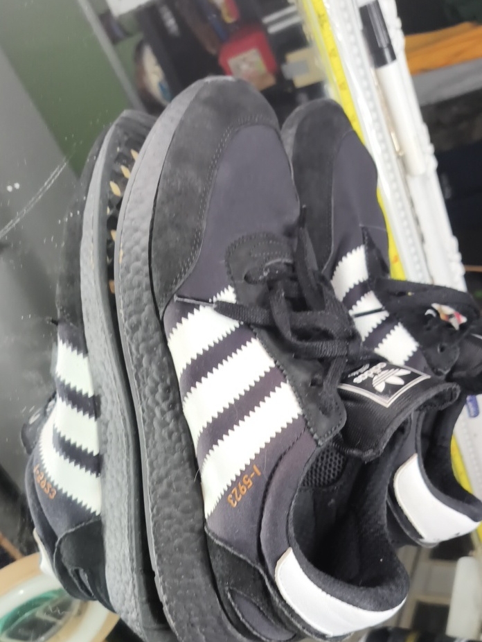 Men's 12 Adidas Originals I-5923 Sneakers In A Core Black And White.